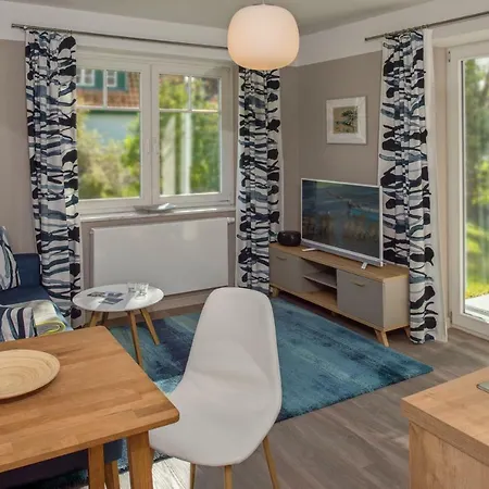 Haus Am Deich 아파트